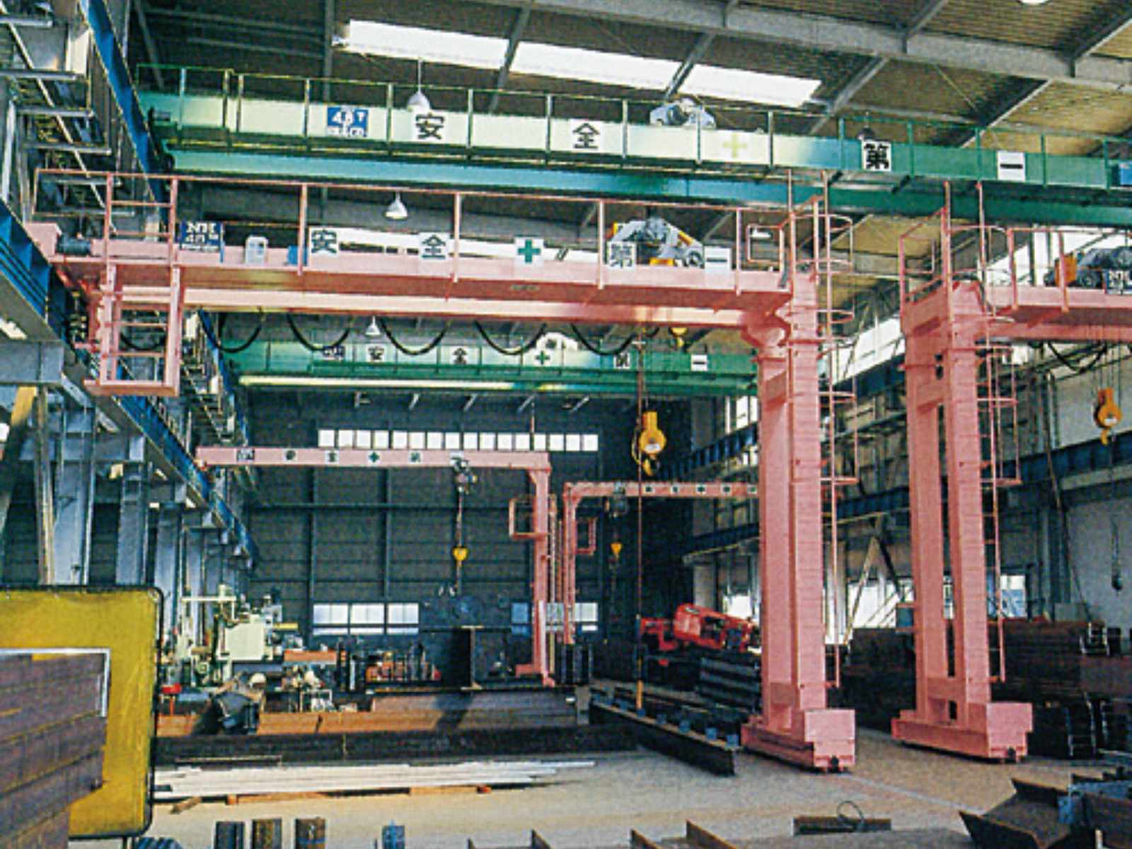 semi gantry crane nippon hoist